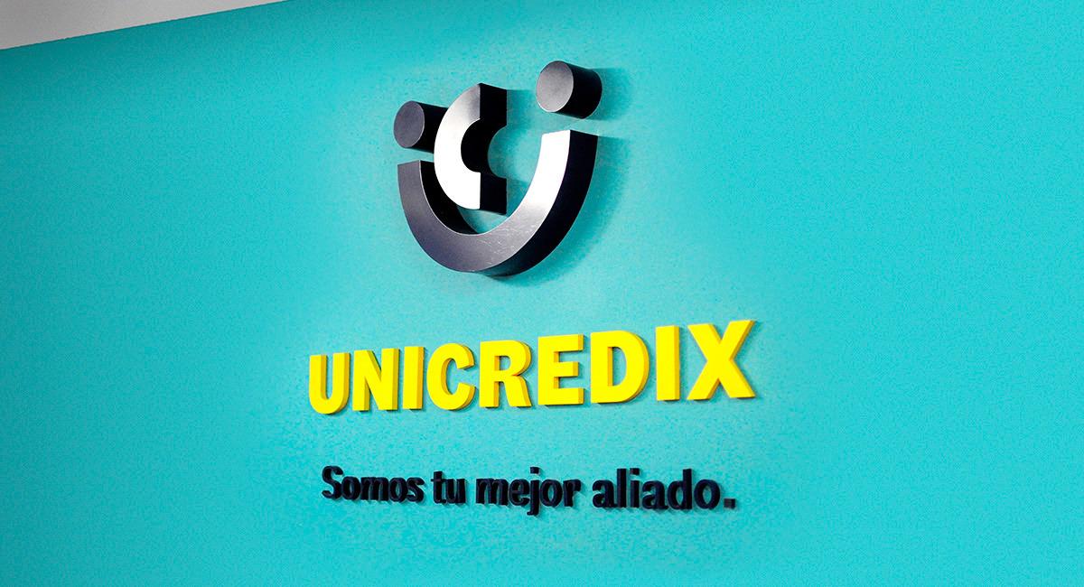 金融行業(yè)Unicredix公司標志設(shè)計